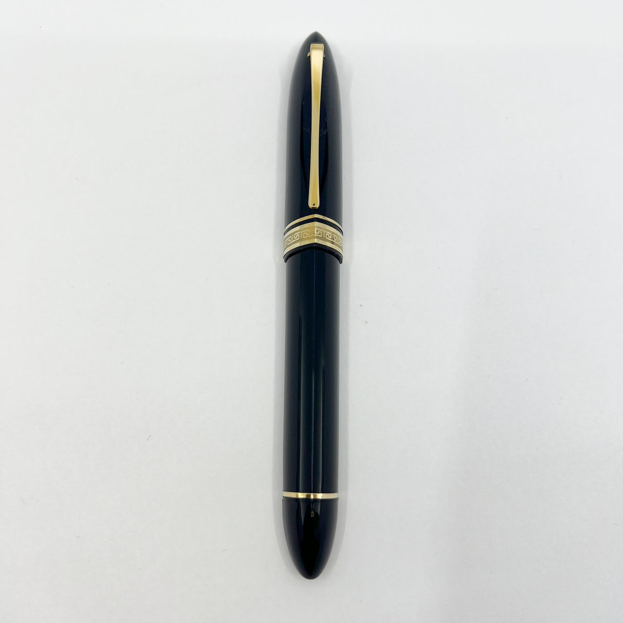 OMAS ORIGINAL #360 - LARGEST SIZE - Dark Blue/Black #360 Oversized Triangulated Fountain Pen - Fine 18kt Gold Nib