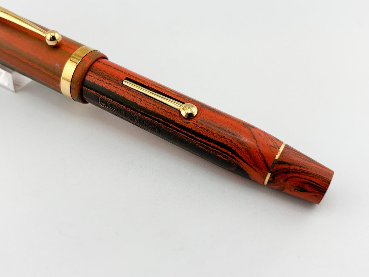 Conway Stewart Winston Churchill Woodgrain Ebonite Fountain Pen - Medium 18kt Gold Nib