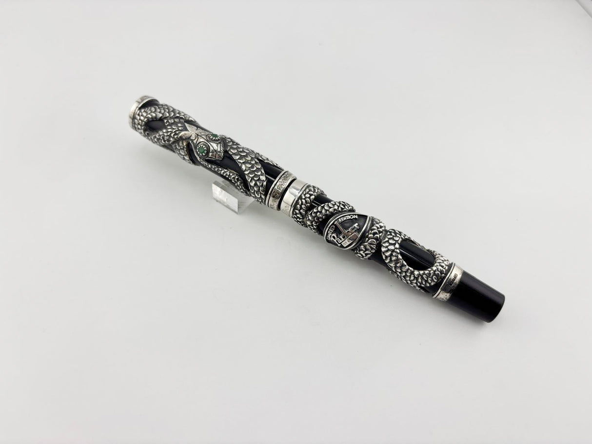Parker Snake .925 Sterling Silver Overlay Limited Edition Fountain Pen - Medium 18kt Gold Nib