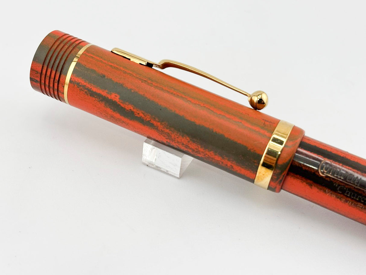 Conway Stewart Winston Churchill Woodgrain Ebonite Fountain Pen - Medium 18kt Gold Nib