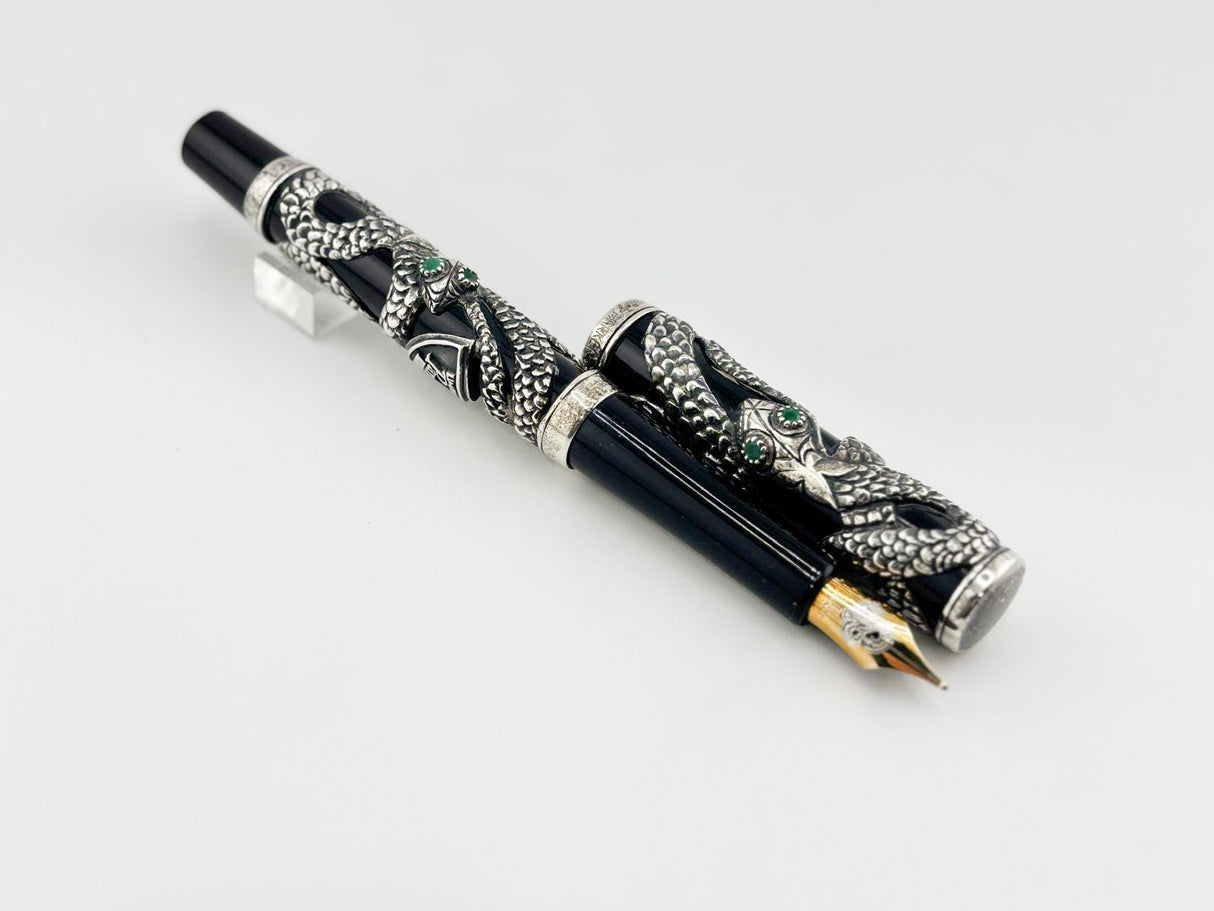 Parker Snake .925 Sterling Silver Overlay Limited Edition Fountain Pen - Medium 18kt Gold Nib