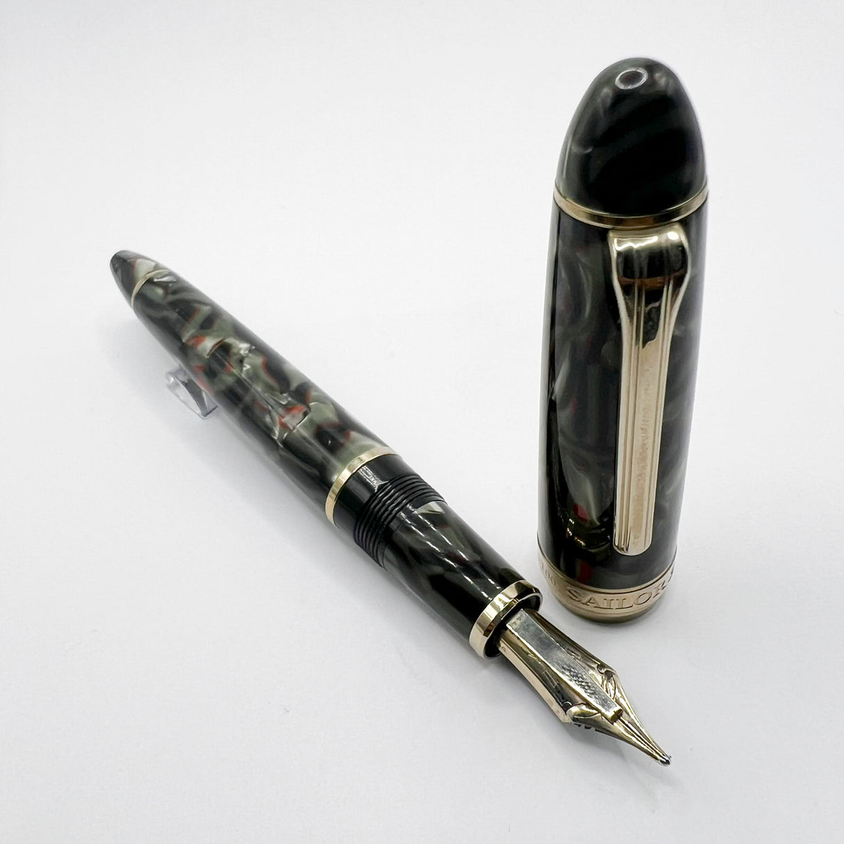 Classic Pens LB1 - The "Nagahara" by Sailor #96/100 - A Naginata Cross Emperor Broad 21kt Gold Nib (2003)!