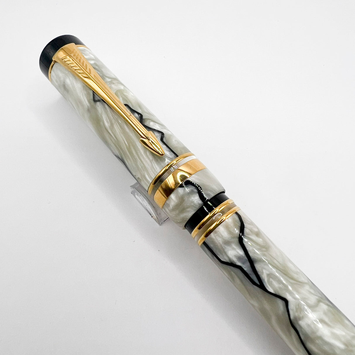 Parker Duofold International Lustrous Pearl & Black Fountain Pen - Fine 18kt Gold Nib