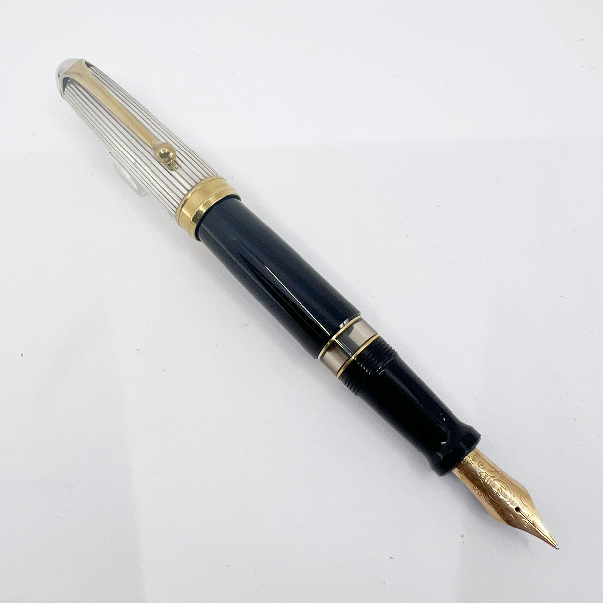 Aurora Large #88 Sterling Silver Cap Fountain Pen - Medium 14kt Gold Nib