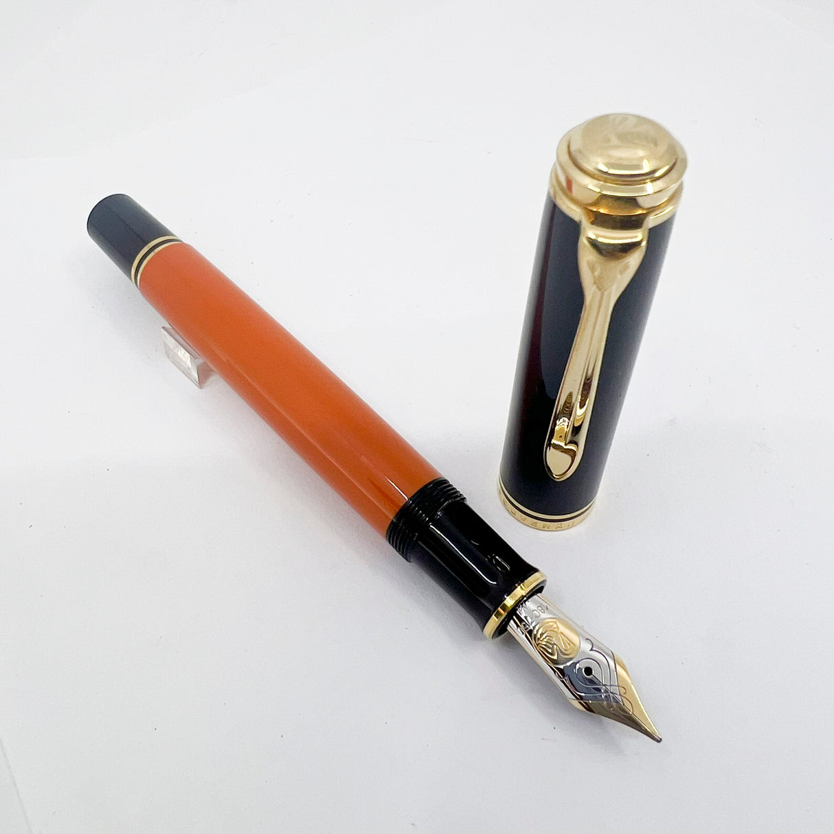 Pelikan M800 Souveran Burnt Orange Fountain Pen - Medium 18kt Gold Nib