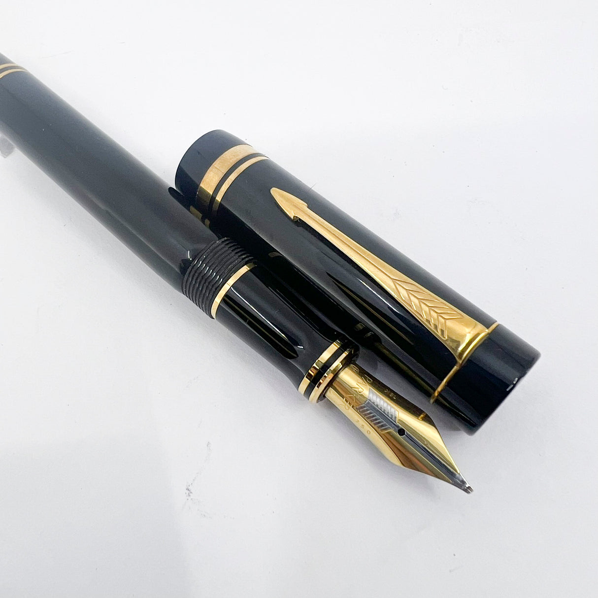 Parker Duofold Centennial (Largest) Black Fountain Pen - Broad Oblique #91 18kt Gold Nib (Circa 1989)
