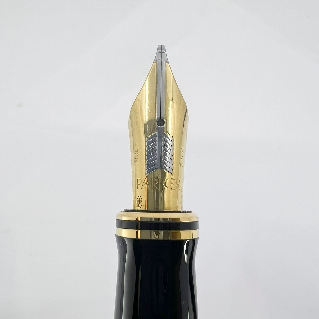 Parker Duofold Centennial (Largest) Black Fountain Pen - Broad Oblique #91 18kt Gold Nib (Circa 1989)