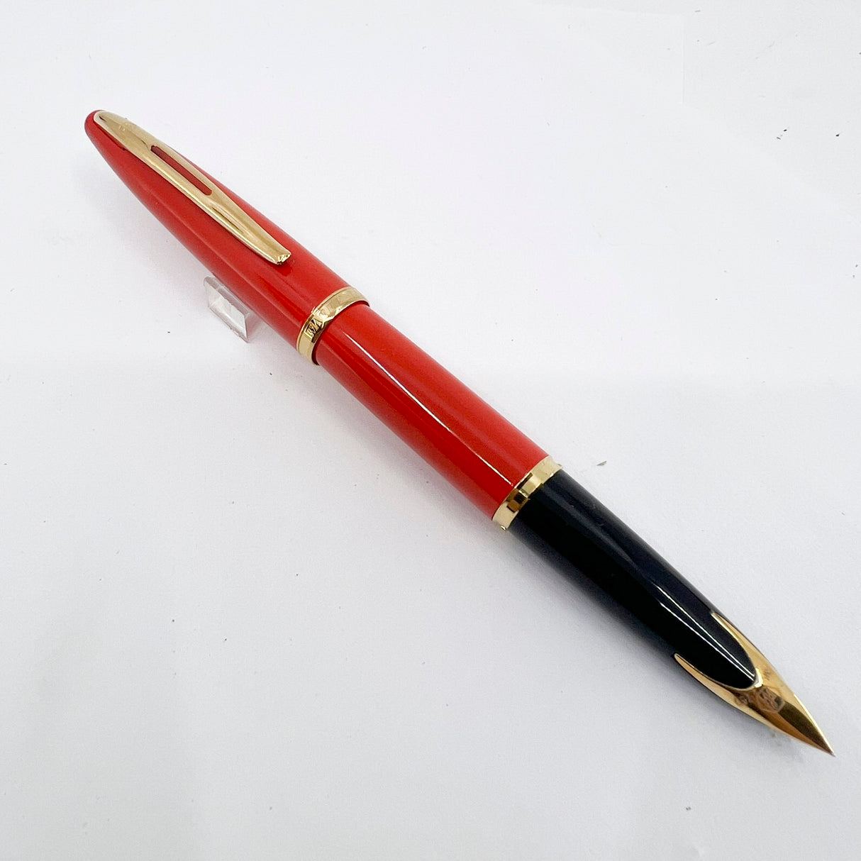 Waterman Carene Orange Coral Lacquer Fountain Pen - Extra Fine 18kt Gold Nib