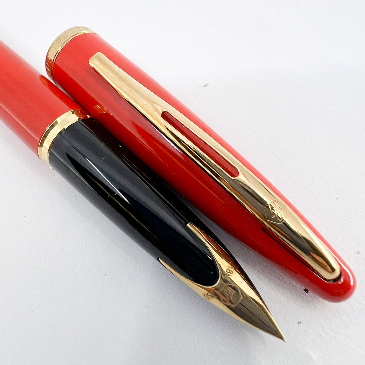 Waterman Carene Orange Coral Lacquer Fountain Pen - Extra Fine 18kt Gold Nib