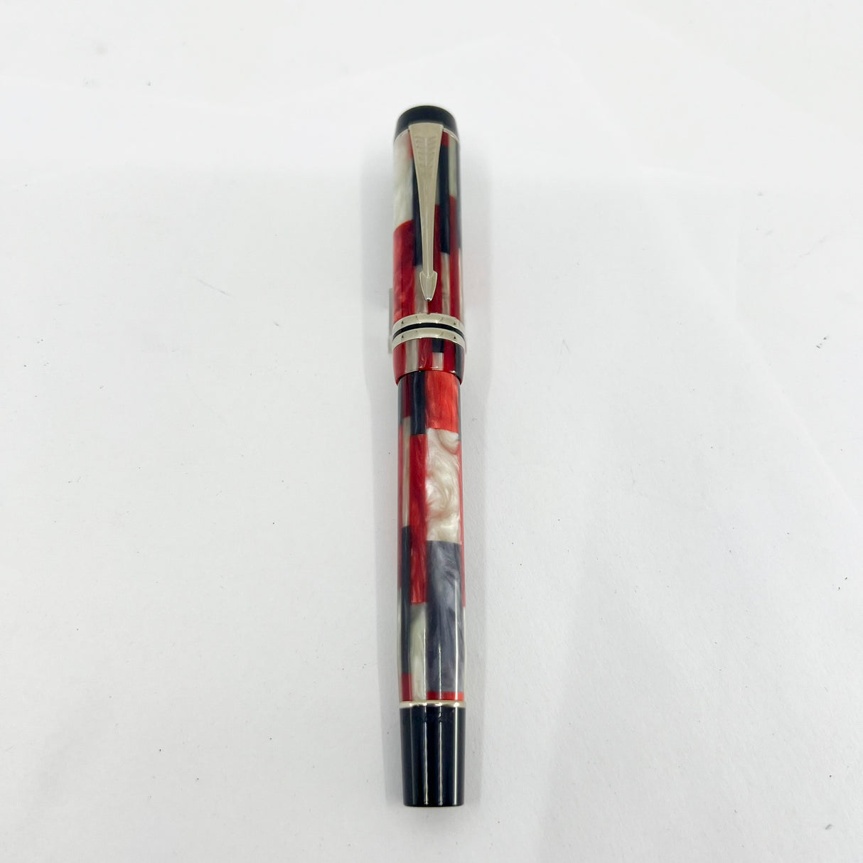 Parker Red Mosaic International Duofold Fountain Pen - Medium 18kt Gold Nib