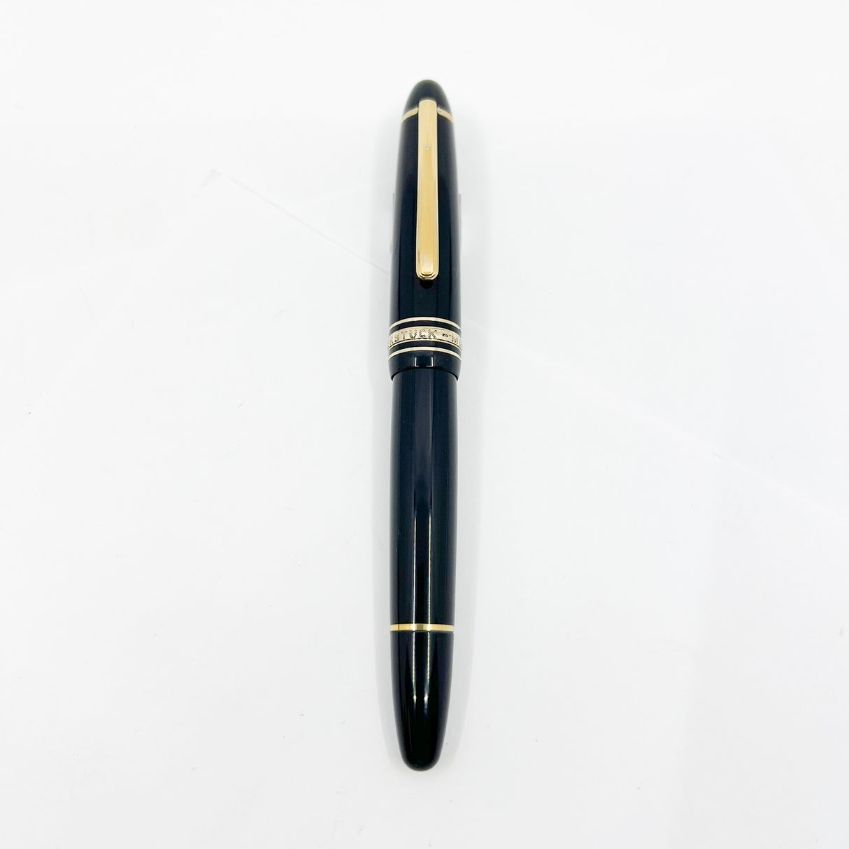Montblanc Meisterstuck Black Resin #146 LeGrand Fountain Pen - Broad 14kt Gold Nib