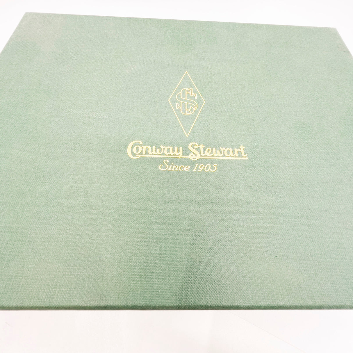 Conway Stewart Churchill Striped Ivory Finish Fountain Pen #172/300 - Broad 18kt Gold Nib