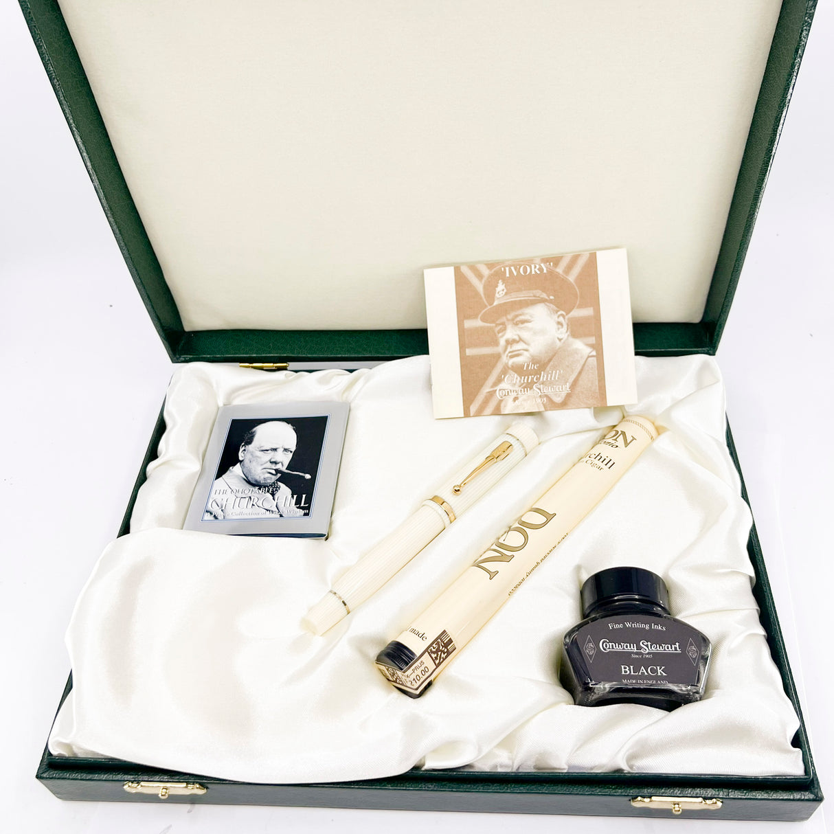 Conway Stewart Churchill Striped Ivory Finish Fountain Pen #172/300 - Broad 18kt Gold Nib