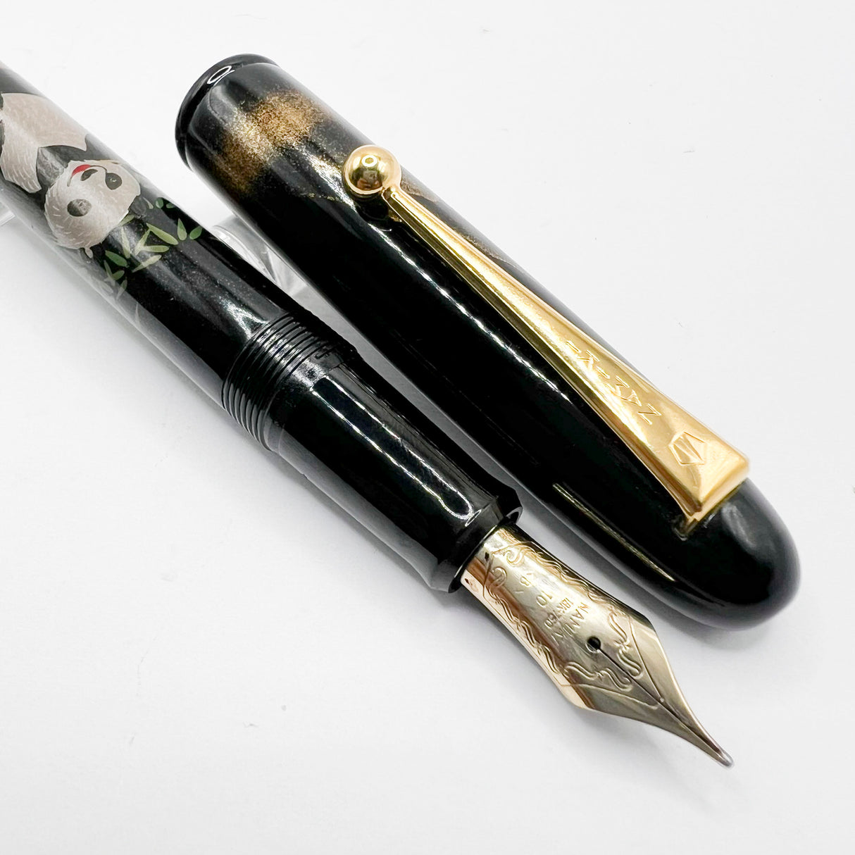 Namiki Yukari Panda Limited Edition Maki-e Fountain Pen - Broad 18kt Gold Nib