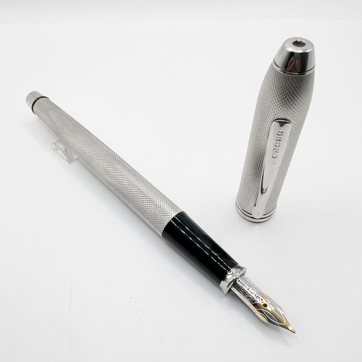 Cross Pinnacle Sterling Silver Barleycorn Fountain Pen - Fine 18kt Gold Nib