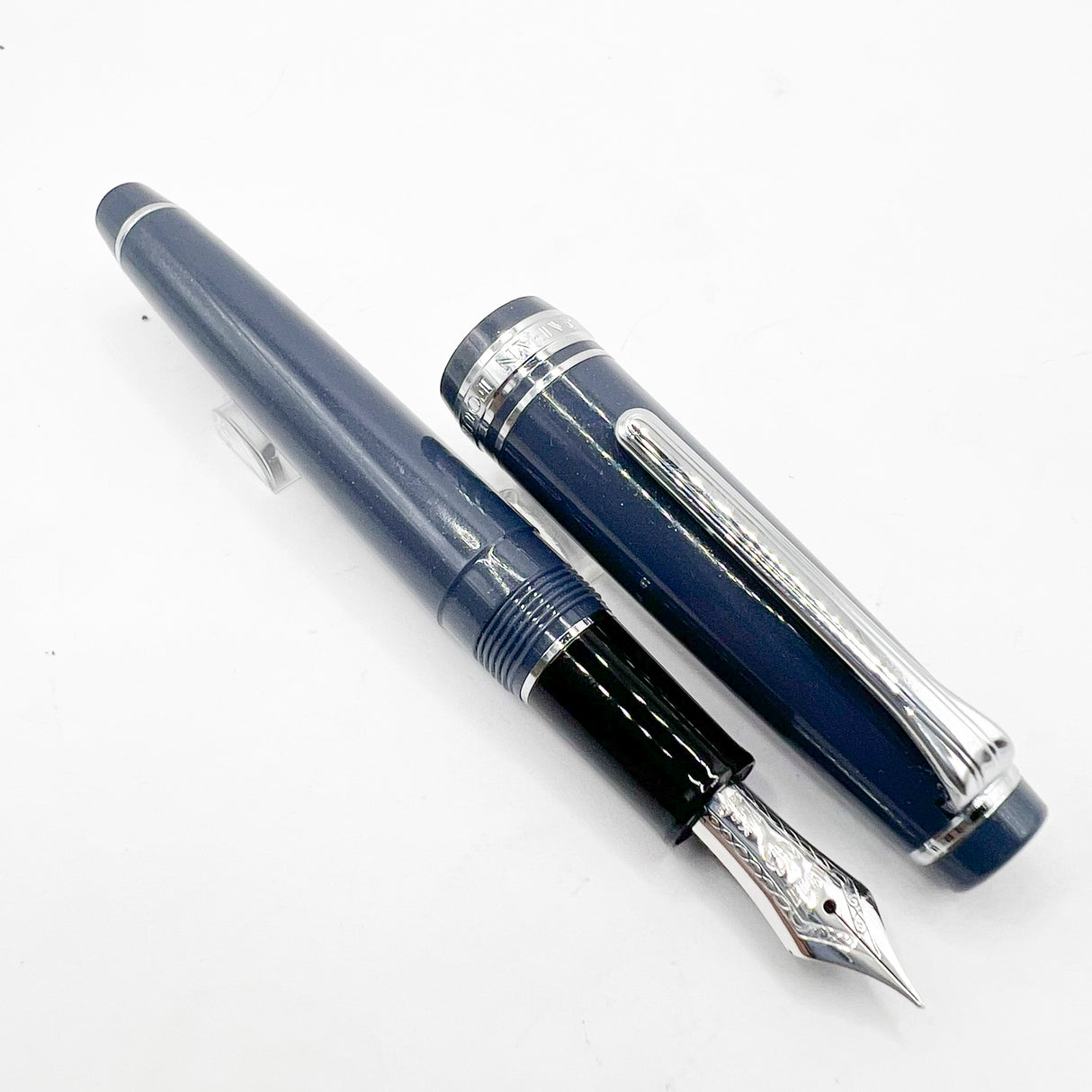 Sailor Professional Gear Slim Celestial Gray 2024 Pen of the Year Fountain Pen - Medium 14kt Gold Nib