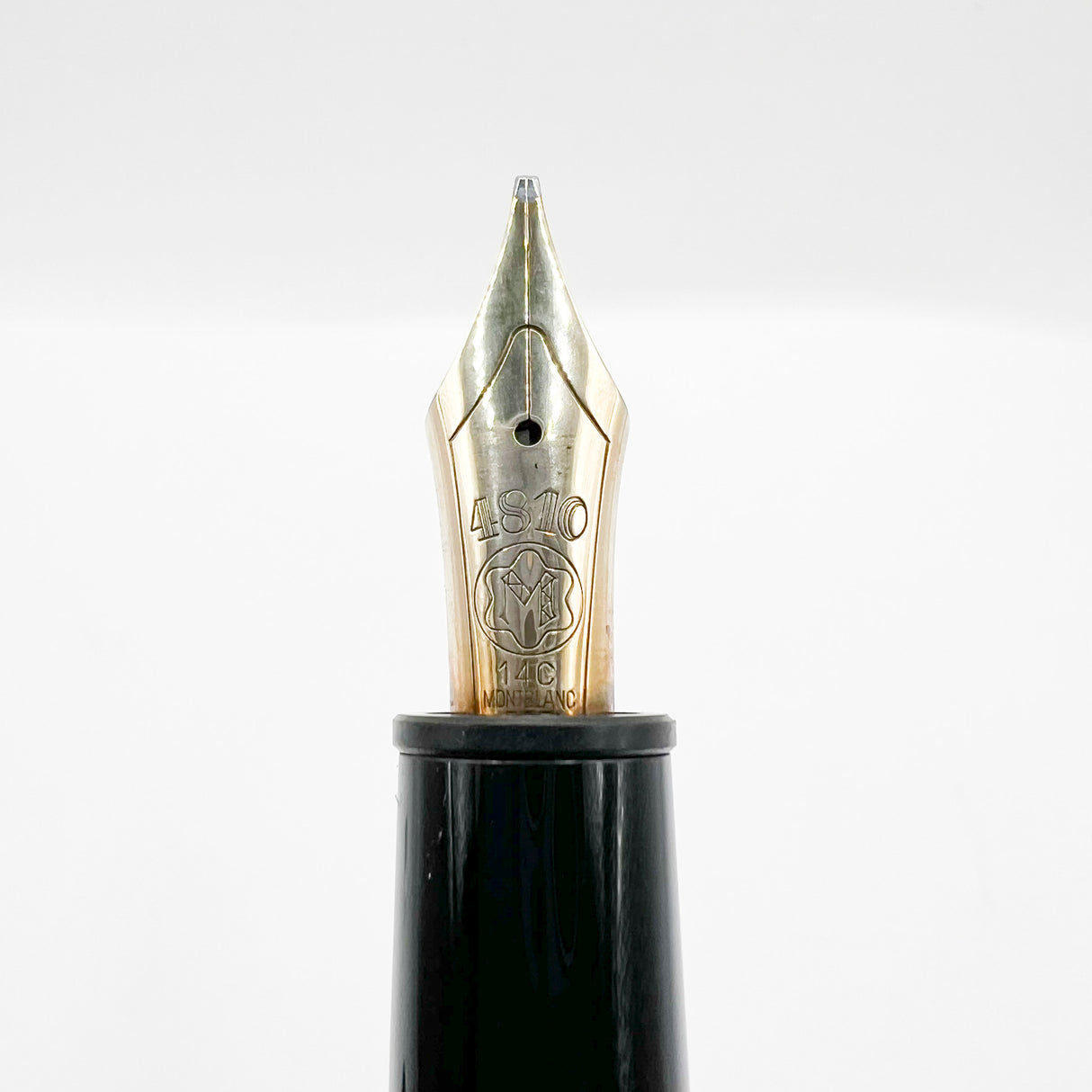 Montblanc Meisterstuck Black Resin #146 LeGrand Fountain Pen - Flexible Broad 14kt Gold Nib