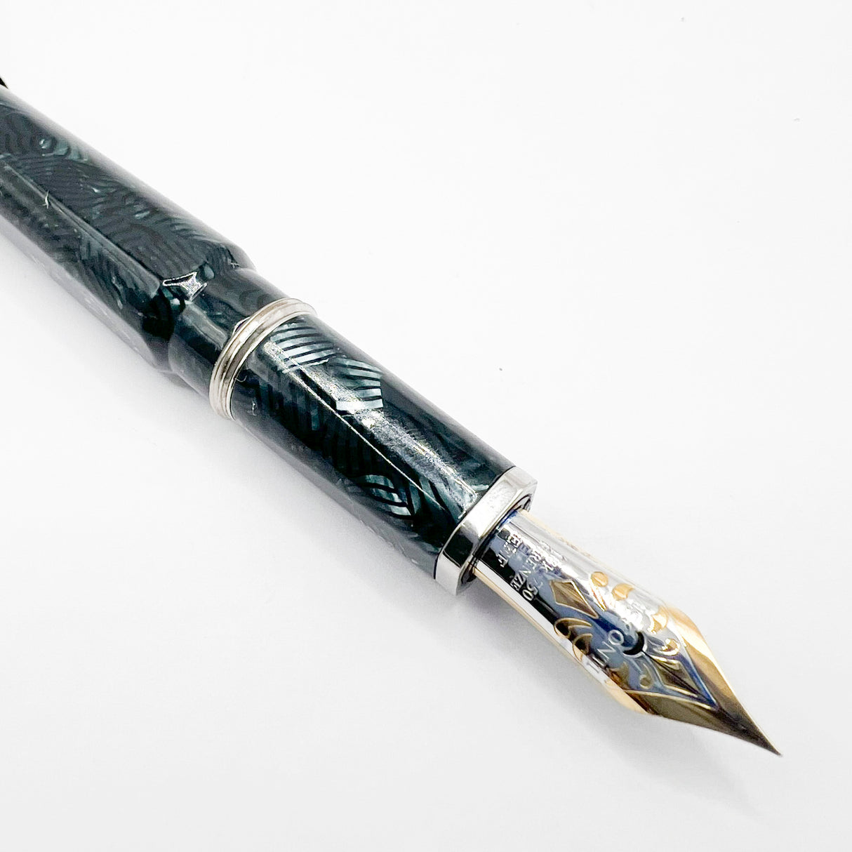 Visconti Aida Celluloid Limited Edition Facetted Fountain Pen - Extra Extra Fine(EEF) 18kt Gold Nib