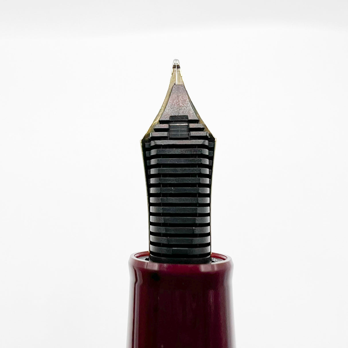 Sailor Maroon Pro Gear Realo Fountain Pen - Medium 21kt Gold EMPEROR Nib !!!!