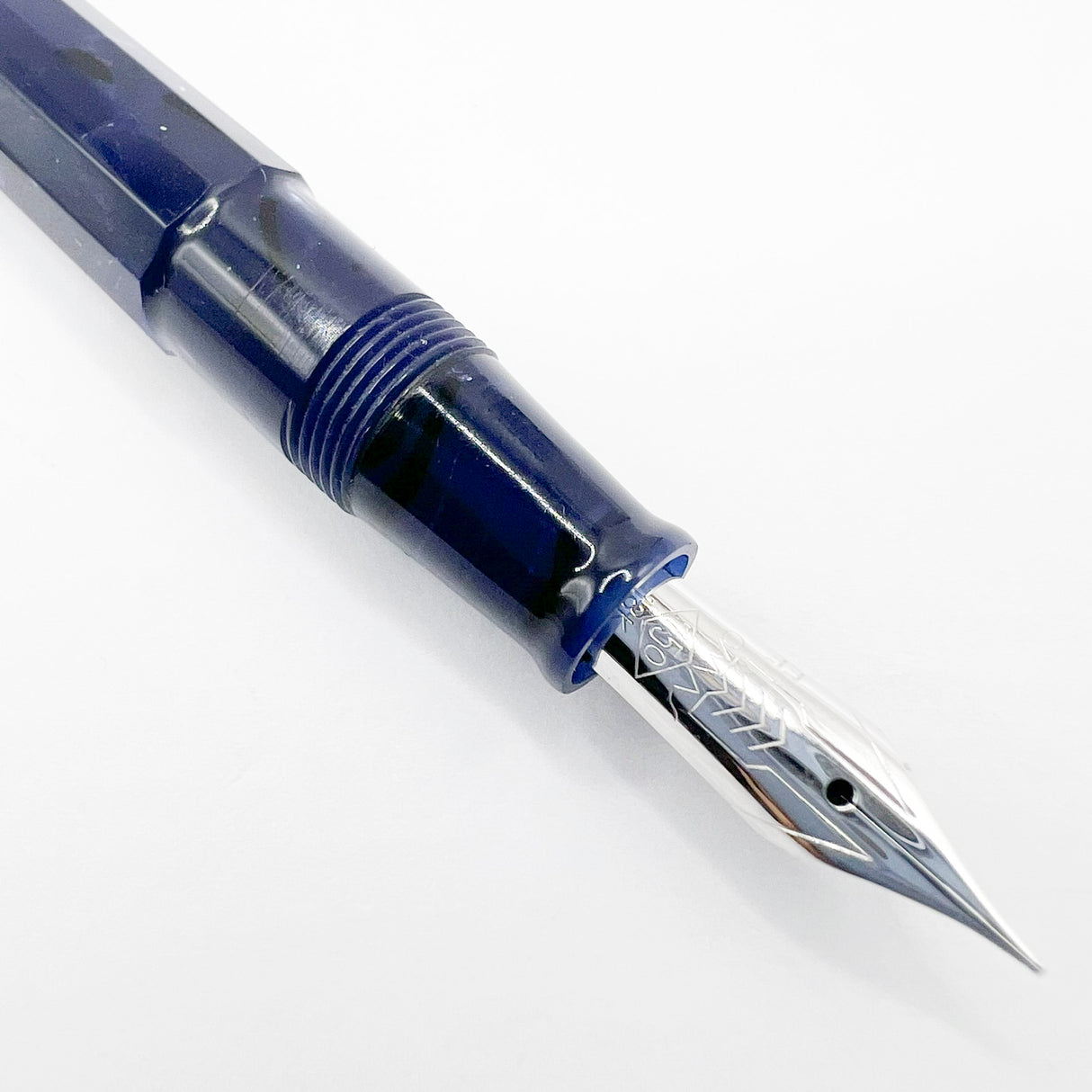 OMAS Princess Paragon Extra Blue Royale Celluloid Fountain Pen - Extra Fine 18kt Gold Nib