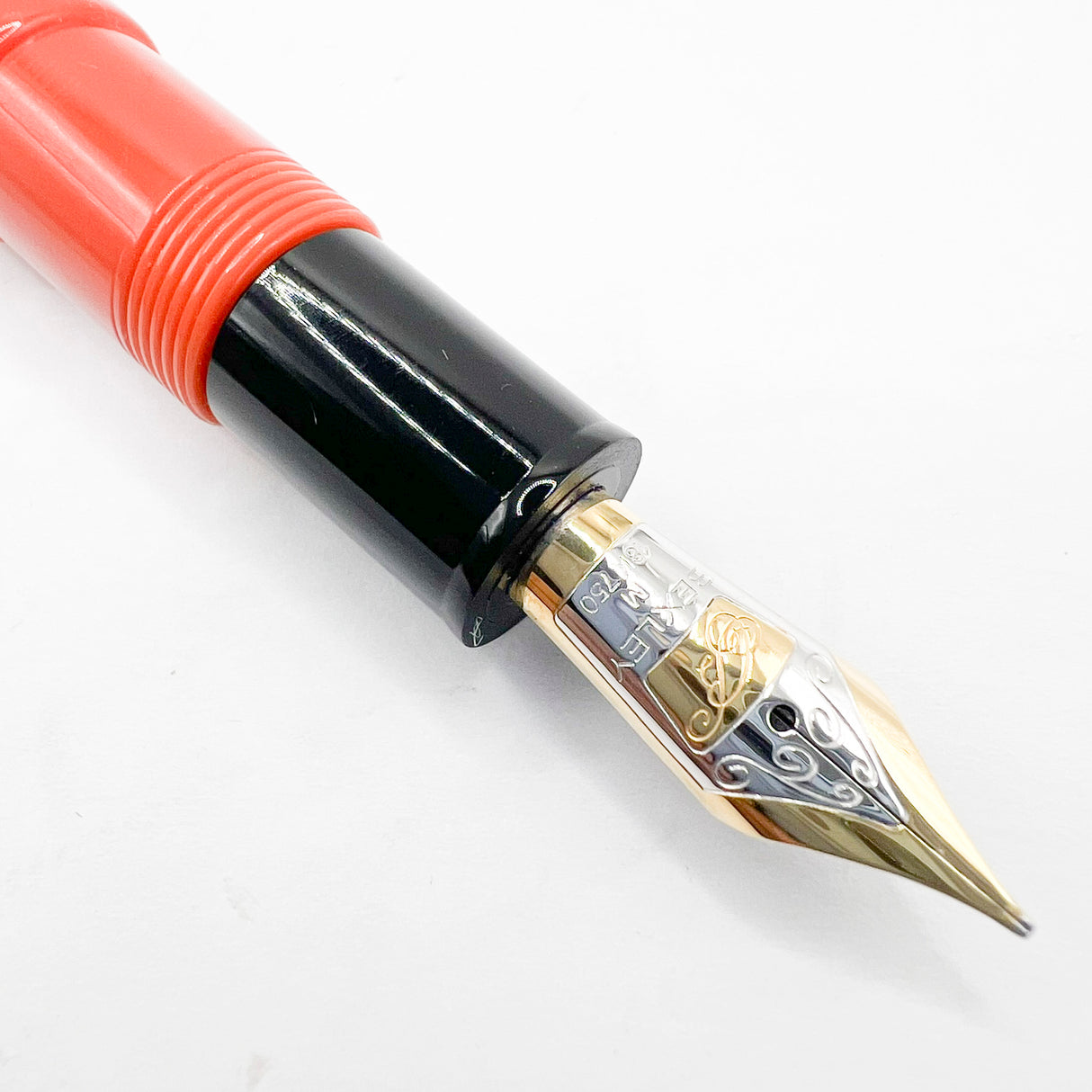 Bexley Tea Time MAGNUM Fountain Pen Made For Classic Pens - Semi-Flex Medium 18kt Gold Nib