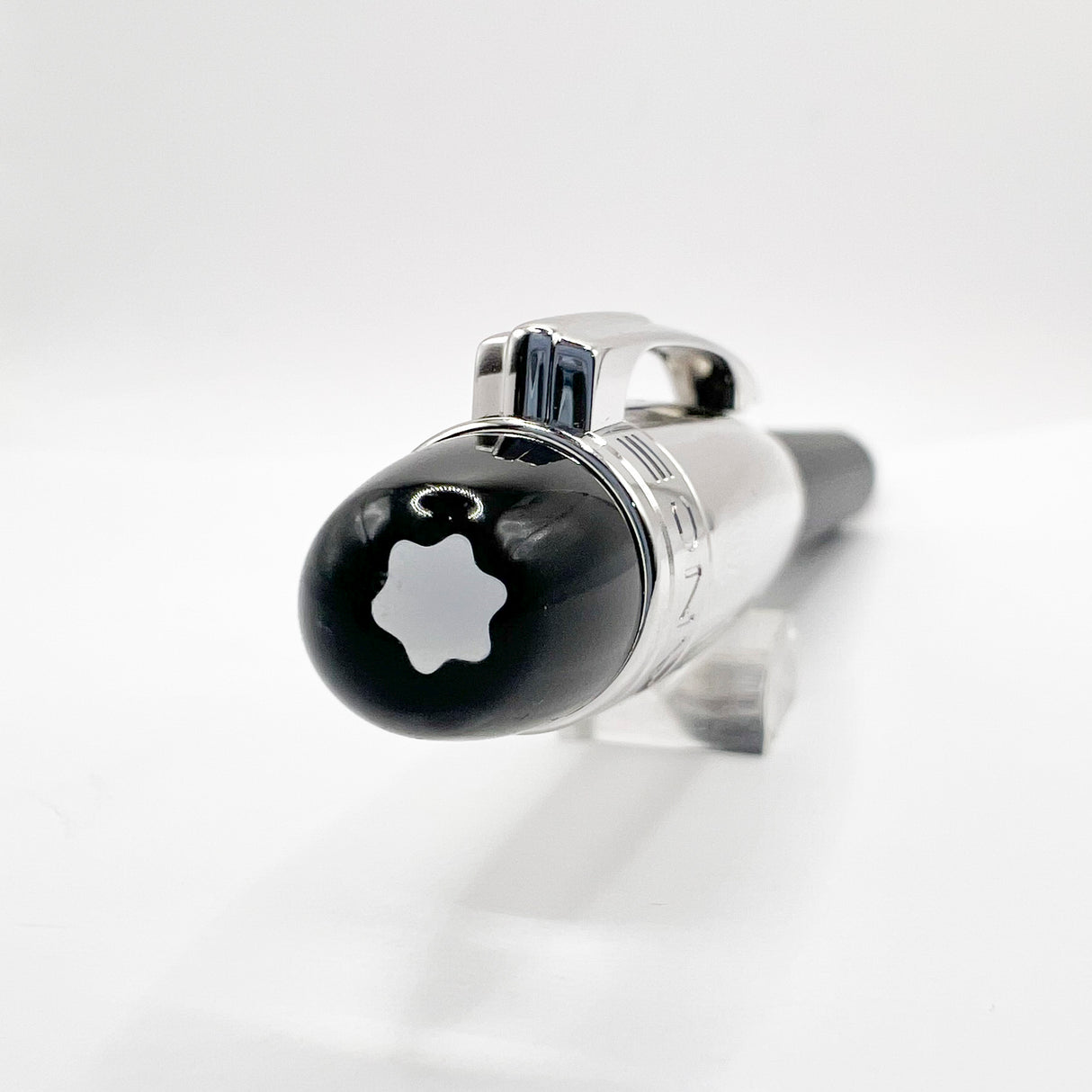 Montblanc Starwalker Doue Spirit of Racing Fountain Pen - Medium 14kt Gold Nib