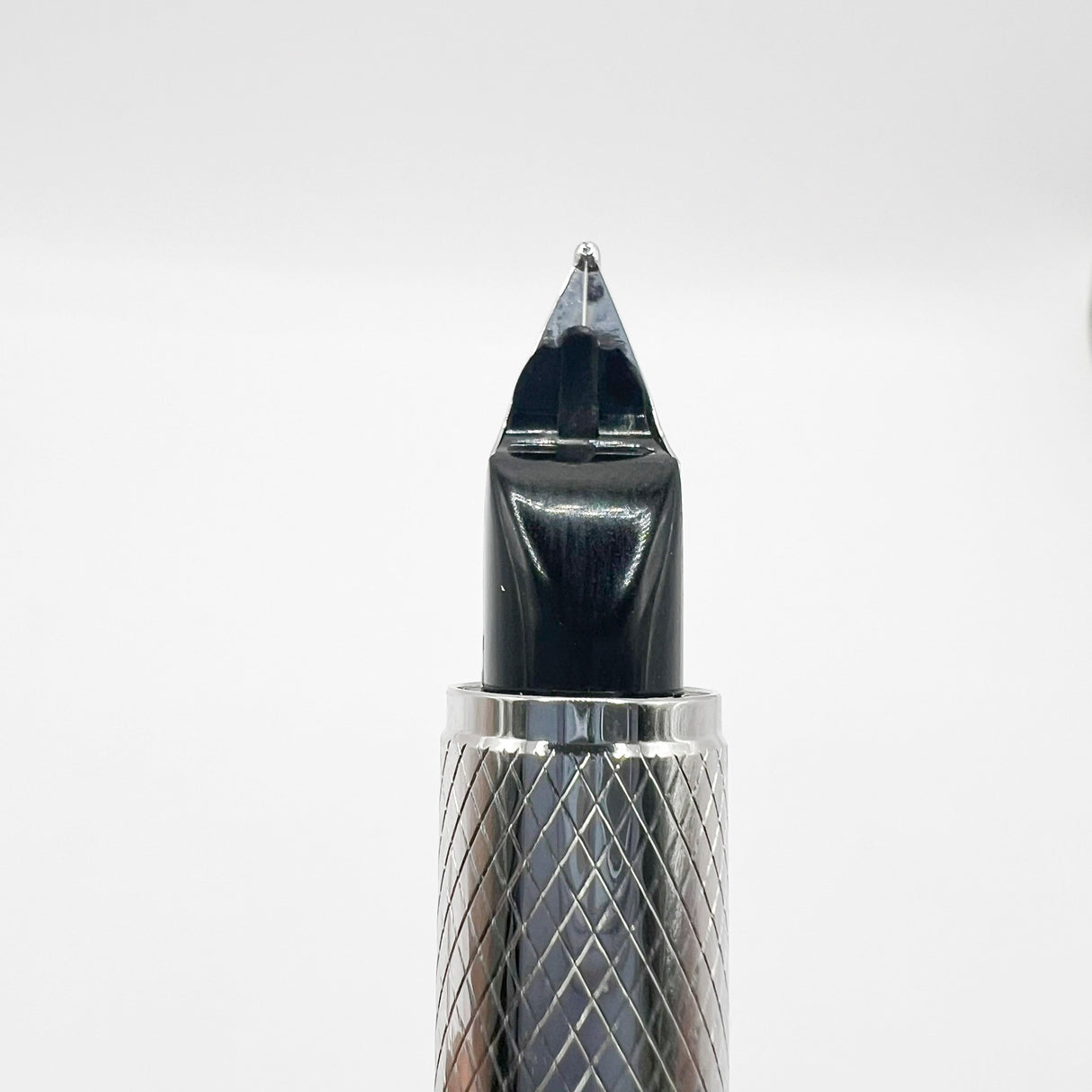 Montblanc Starwalker Doue Spirit of Racing Fountain Pen - Medium 14kt Gold Nib