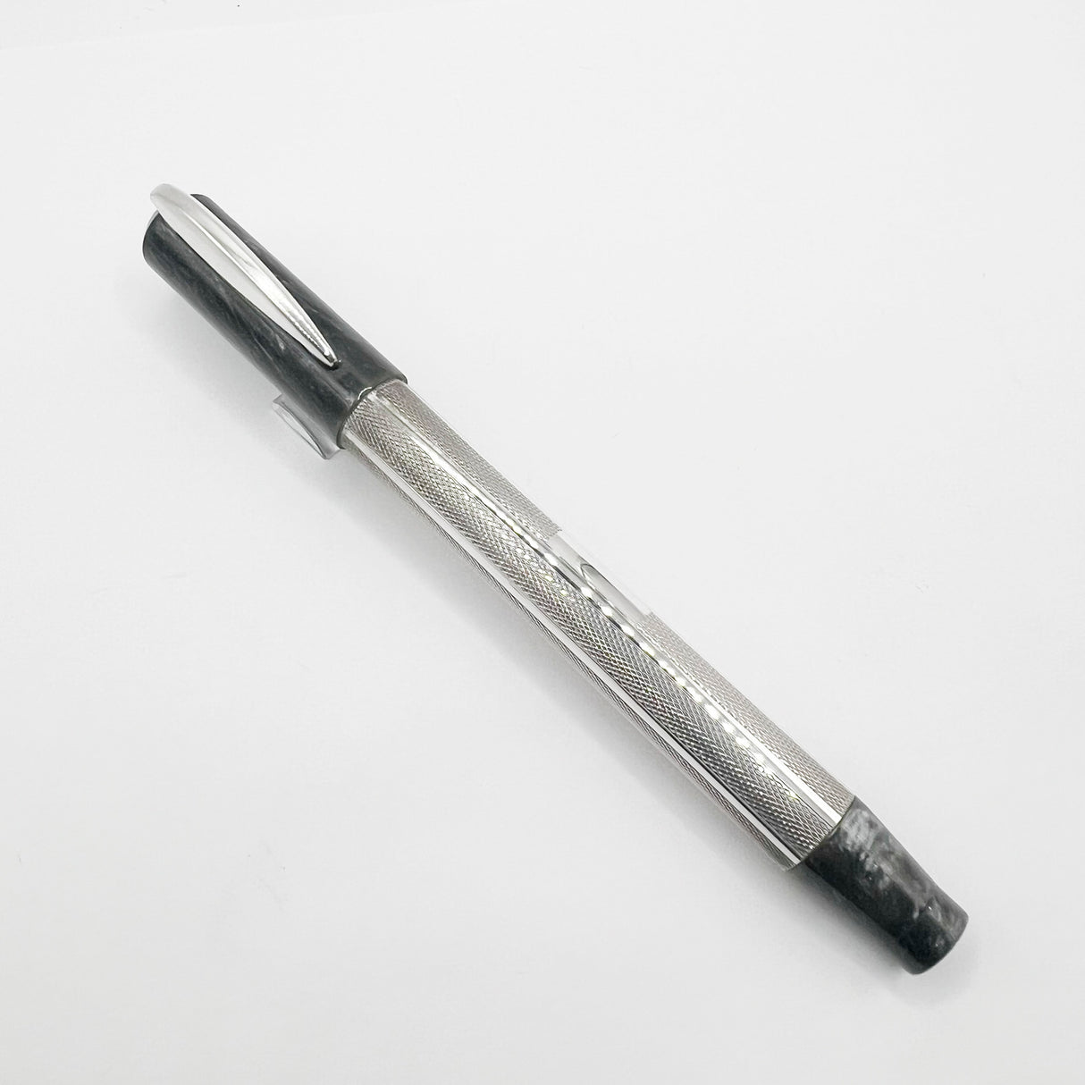 Visconti Rinascimento Stardust Grey Fountain Pen - Broad 14kt Gold Nib