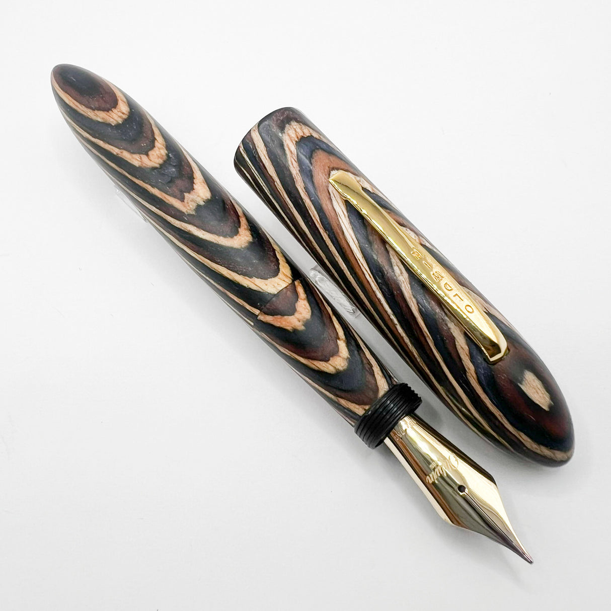 Oldwin (France) Oversized Wood Spina Fountain Pen -  Flexible Large #8 Medium 18kt Gold Nib
