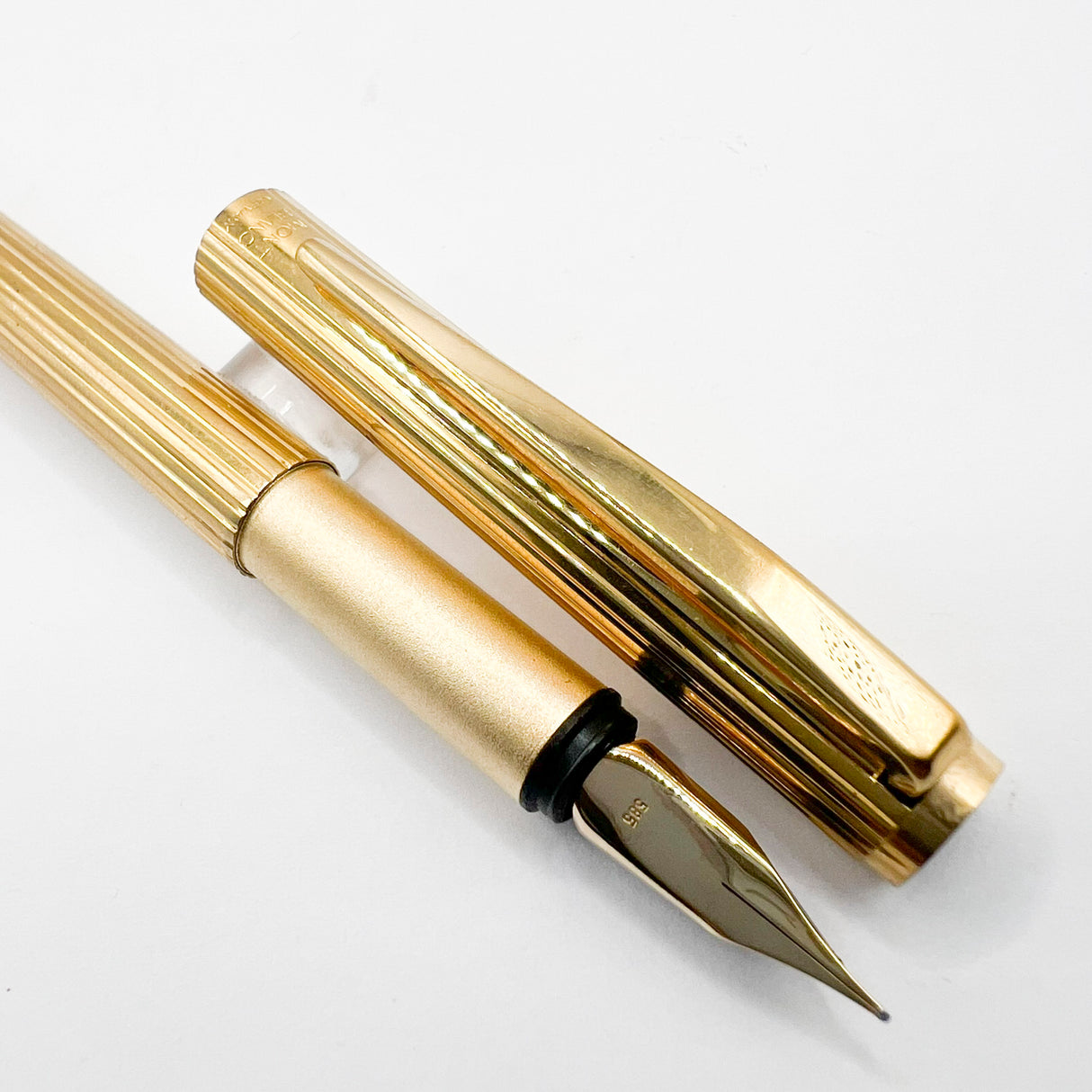Montblanc Noblesse Gold-Plated Etched Vertical Lines Fountain Pen - Fine 14kt Gold Nib