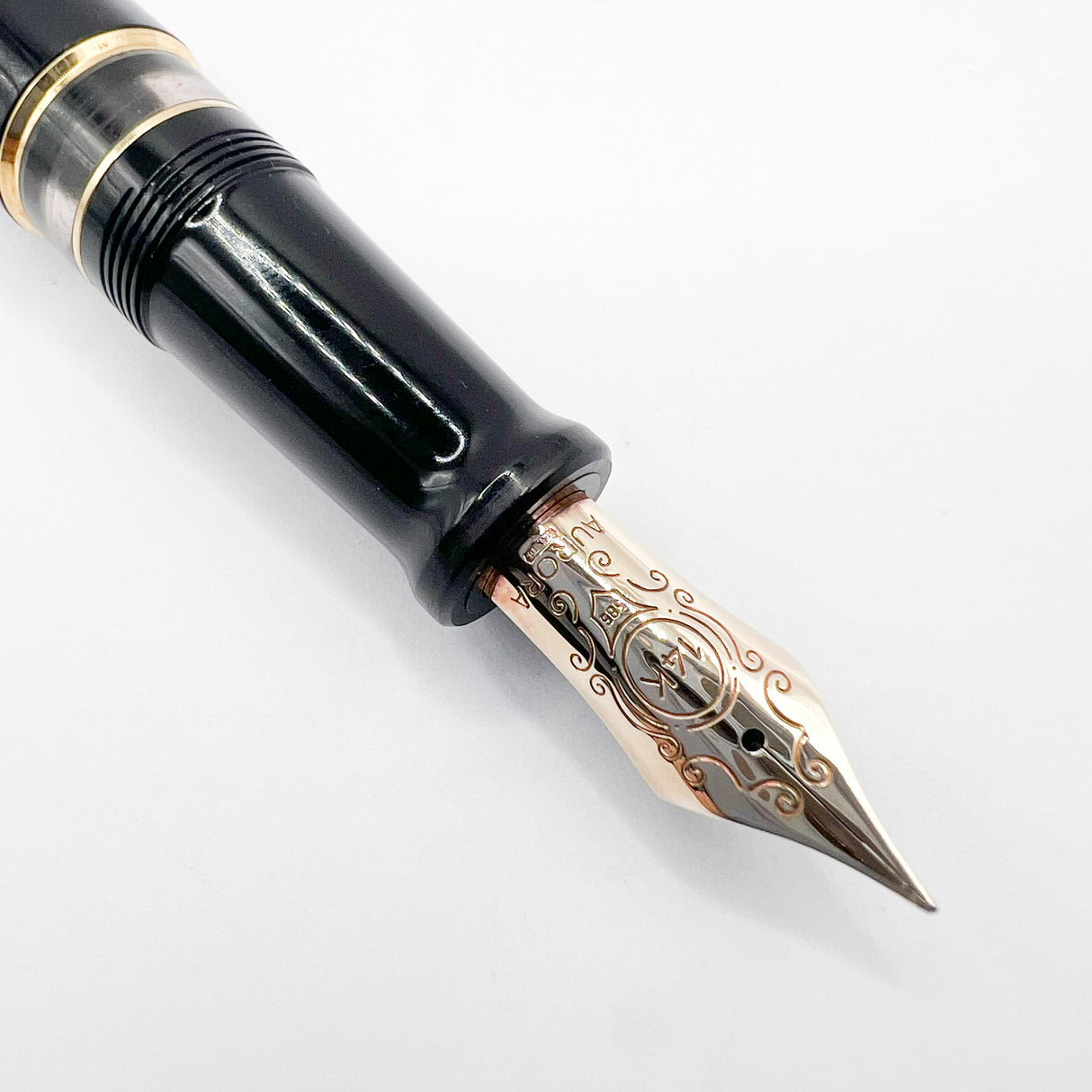 Aurora Optima Black Resin/Sterling Silver Guilloche Cap Fountain Pen - Fine 14kt Gold Nib