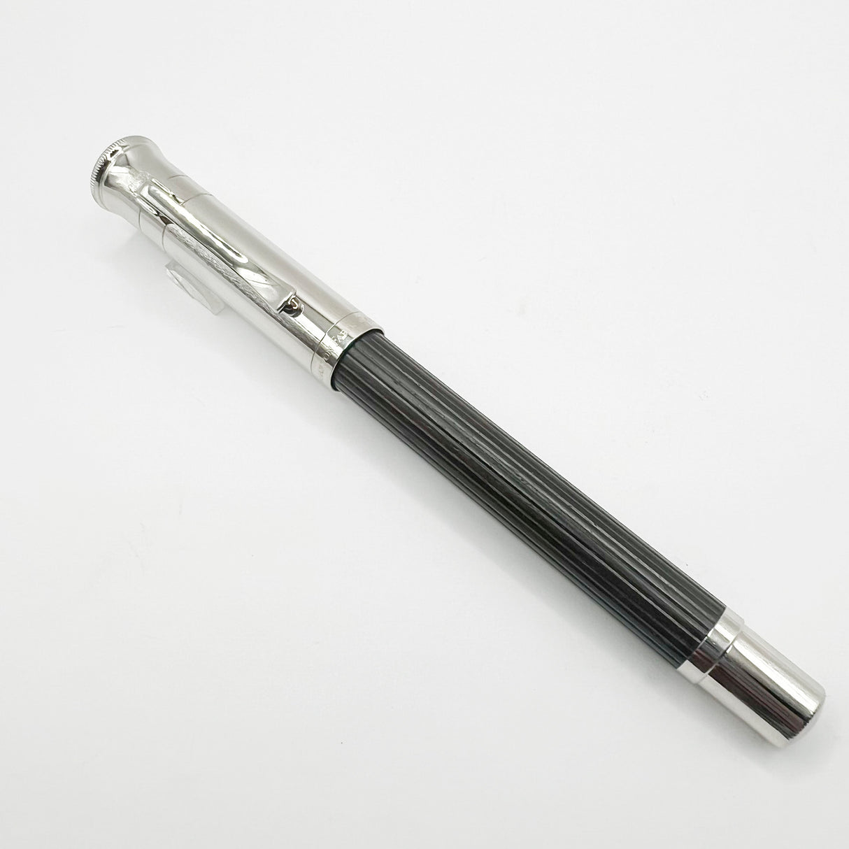 Graf von Faber Castell Grenadilla Wood Classic Fountain Pen - Medium 18kt Gold Nib