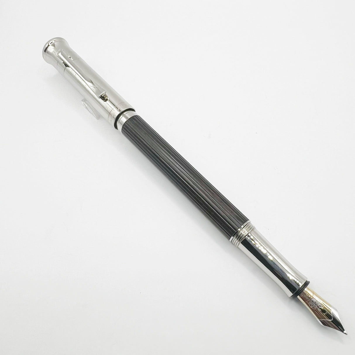 Graf von Faber Castell Grenadilla Wood Classic Fountain Pen - Medium 18kt Gold Nib