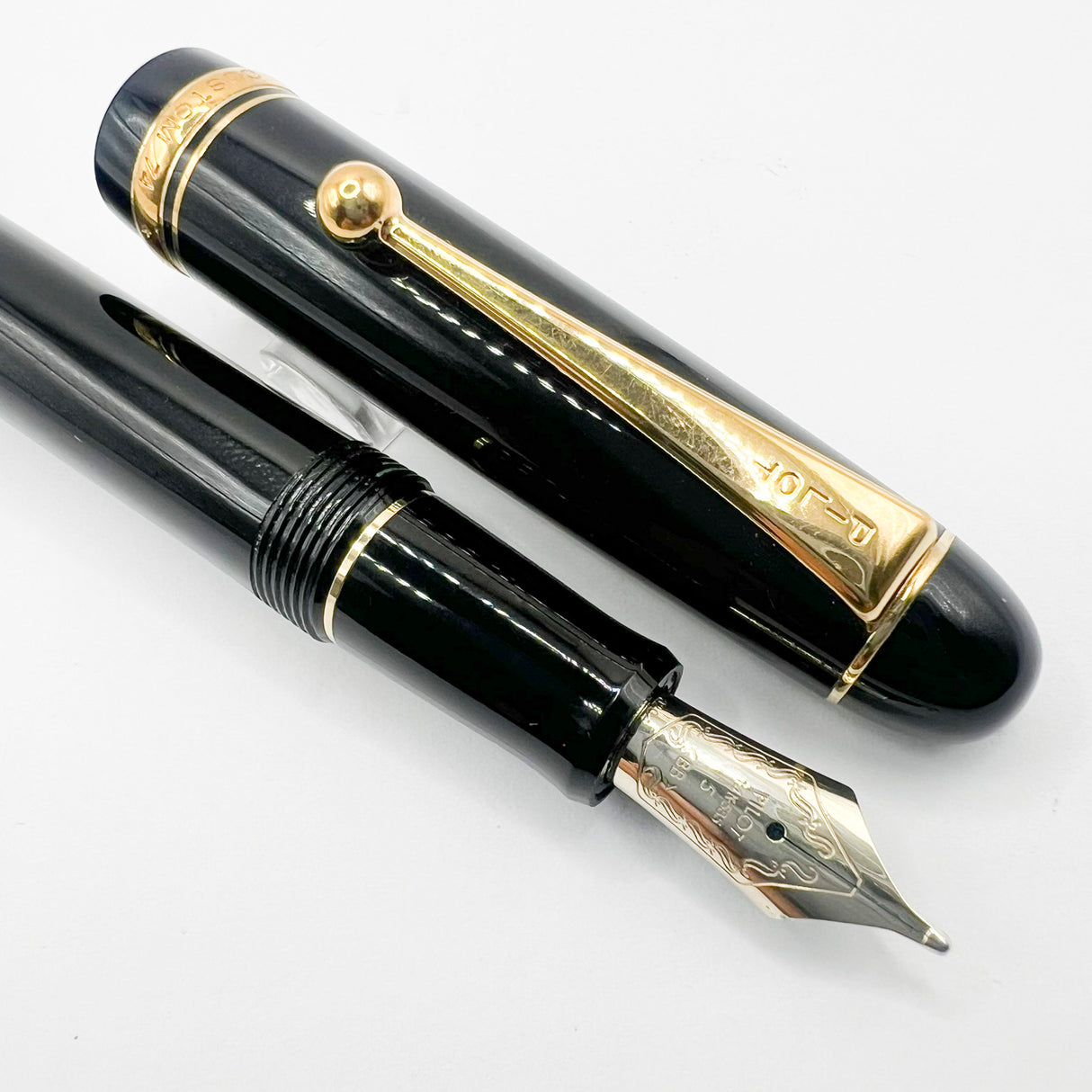 Pilot Custom 74 Black Fountain Pen - Double Broad 14kt Gold Nib