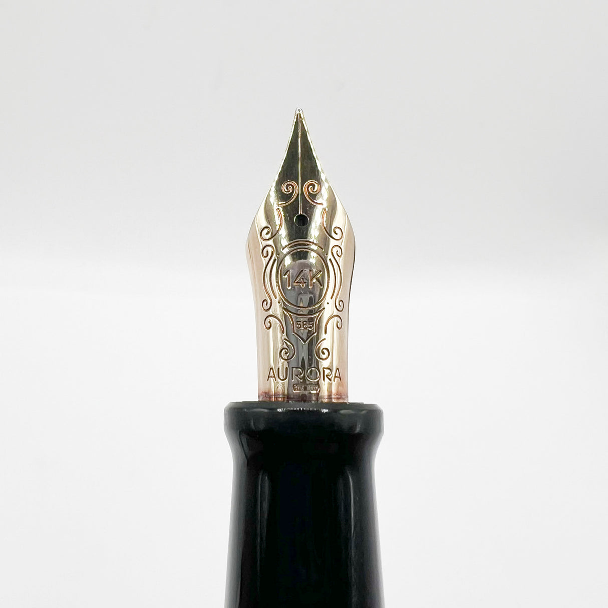 Aurora Optima Black Resin/Sterling Silver Guilloche Cap Fountain Pen - Fine 14kt Gold Nib