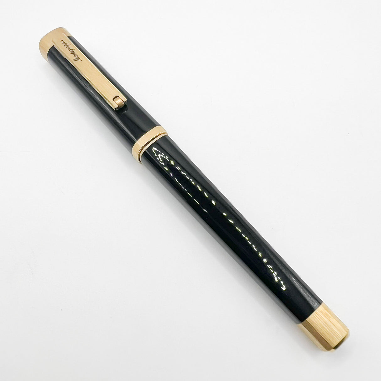 Montegrappa Zero Elegant Black 4-Sided Fountain Pen with Rounded Corners- Medium 14kt Gold Nib