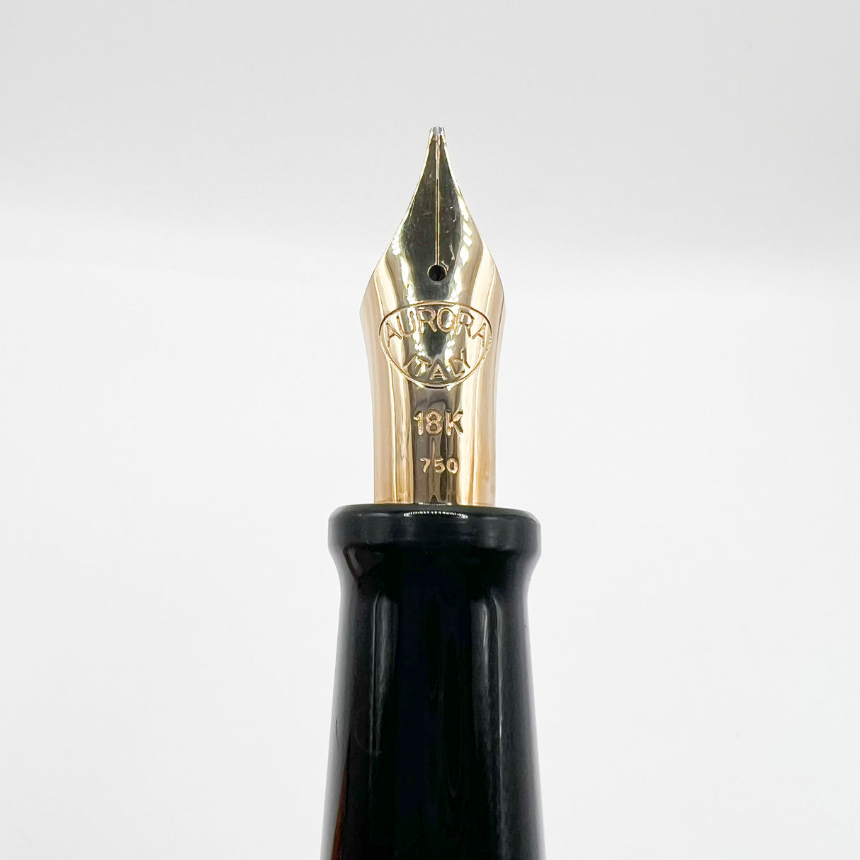 Aurora Optima Marbled Orange Auroloide Fountain Pen - Medium 18kt Gold Nib (Offered Only in 14kt Elsewhere)