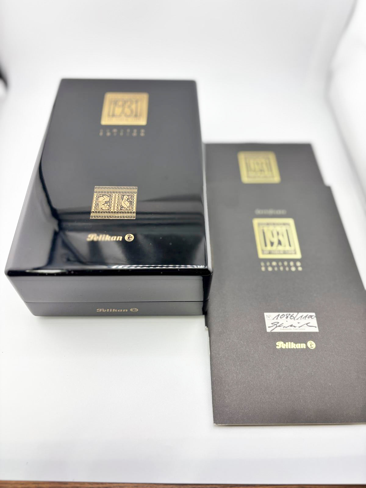 Pelikan Toledo (1931 Originals of their Time) Limited Edition Fountain Pen - Medium 18kt Gold Nib - ULTRA RARE & DESIRABLE!!