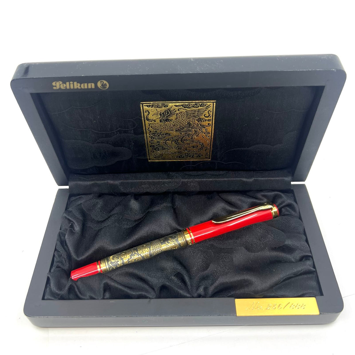 Pelikan Golden Phoenix Limited Edition Fountain Pen - Fine 18kt Gold Nib