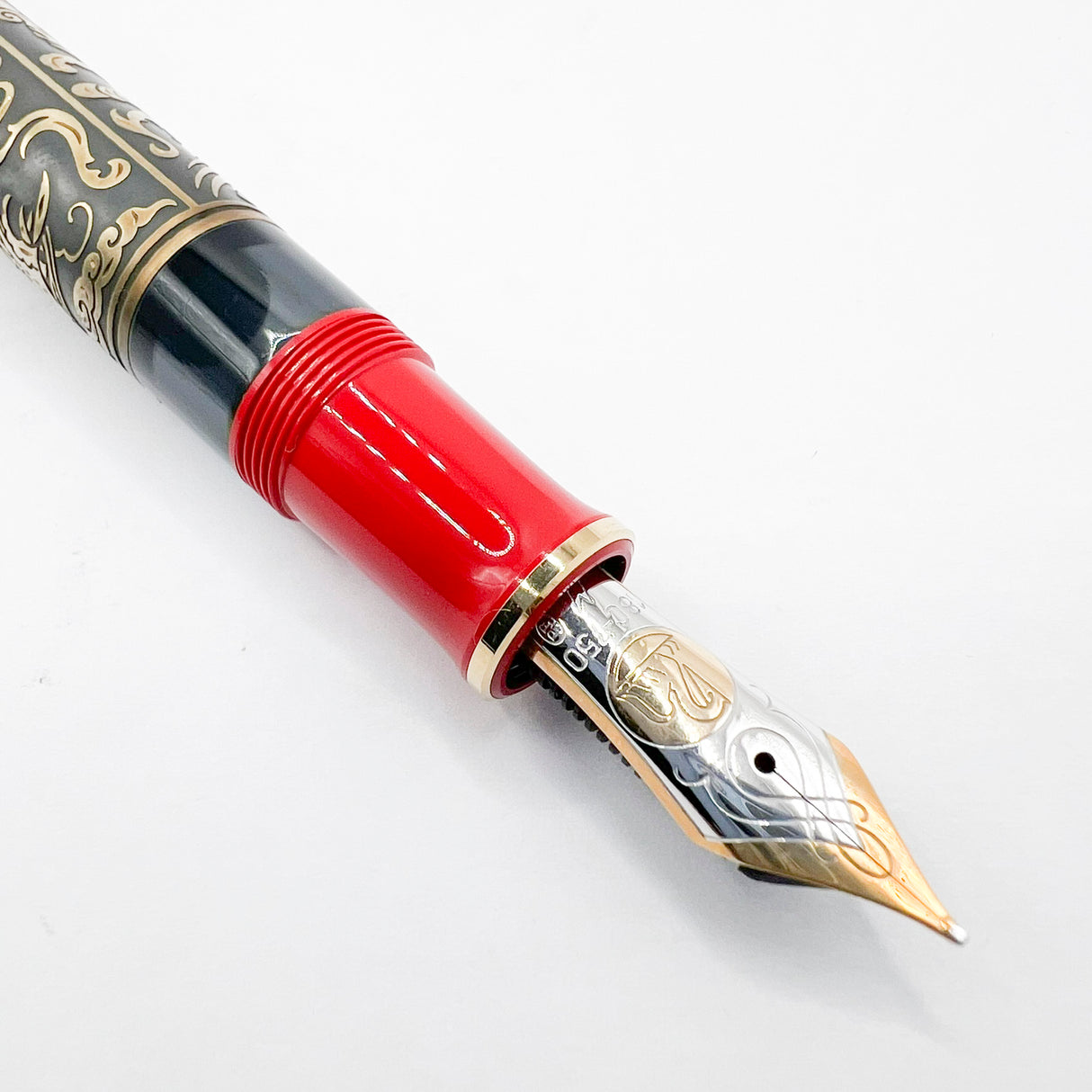 Pelikan Golden Phoenix Limited Edition Fountain Pen - Fine 18kt Gold Nib