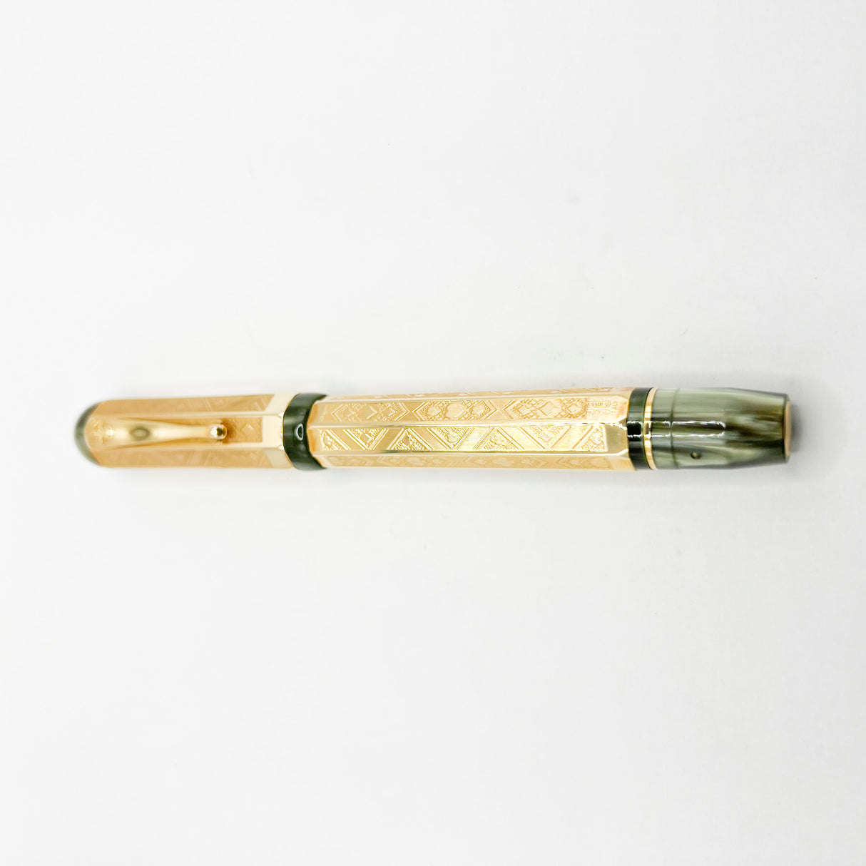 Montegrappa Queen of Hearts - 18 Kt SOLID GOLD Overlay - Medium 18kt Gold Nib