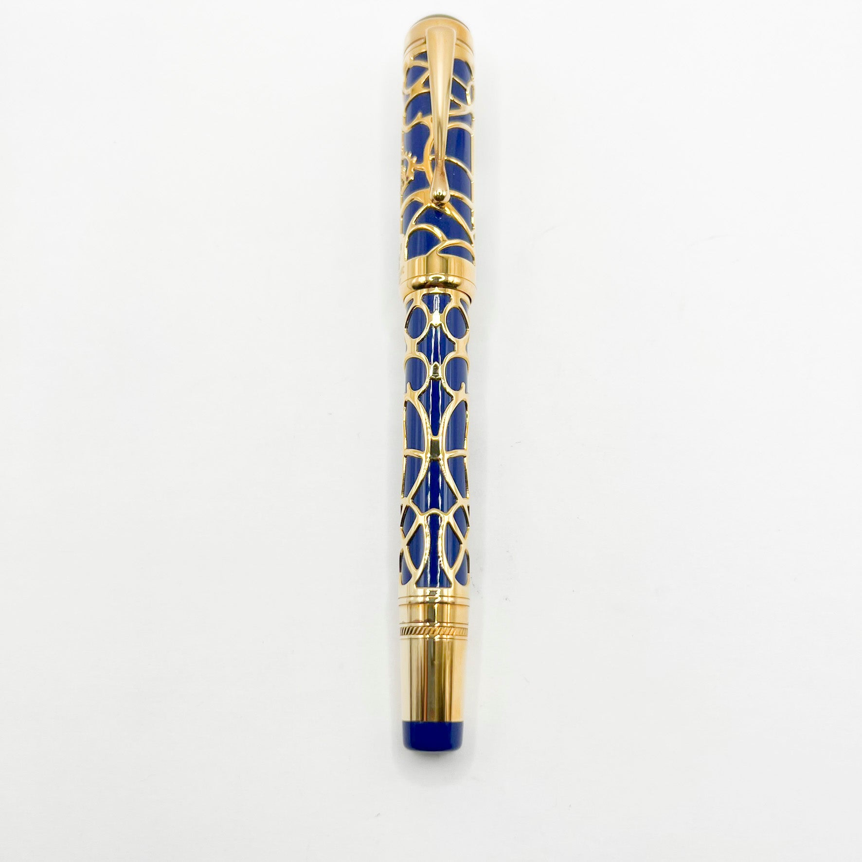 Montblanc Prince Regent 888- 18 Kt SOLID GOLD Overlay - Patron Of The Arts Limited Edition Fountain Pen - Medium 18kt Gold Nib