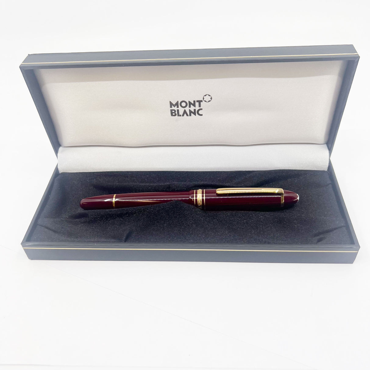 Montblanc Meisterstuck Bordeaux Resin 146 LeGrand Fountain Pen - Fine 14kt Gold Nib