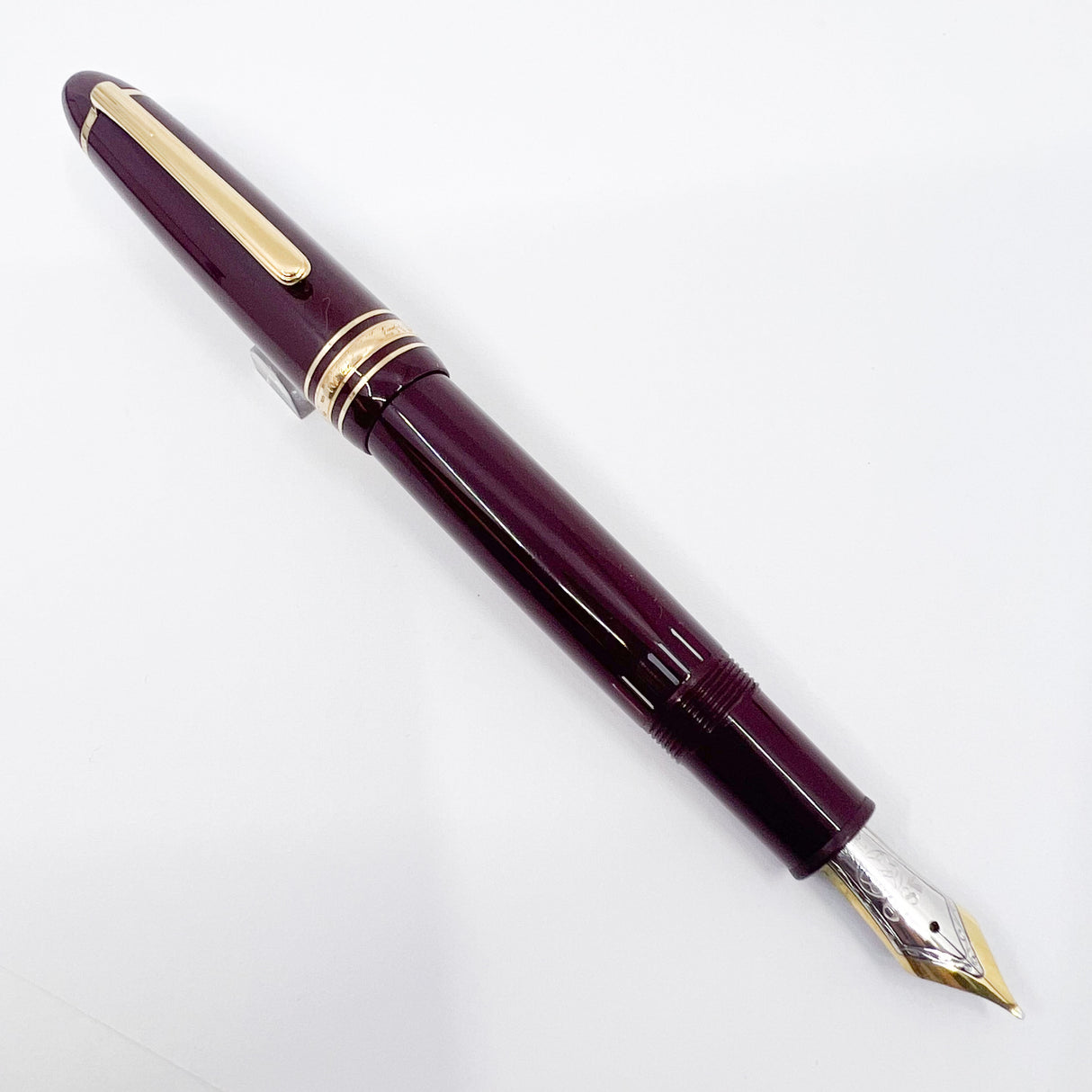 Montblanc Meisterstuck Bordeaux Resin 146 LeGrand Fountain Pen - Fine 14kt Gold Nib