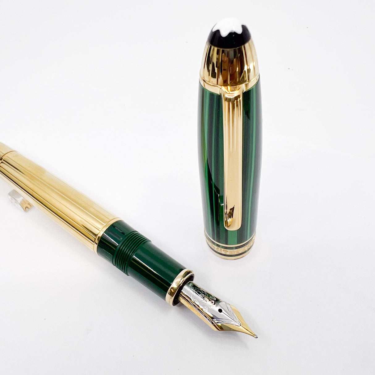 Montblanc Czar Nikolai LeGrand Fountain Pen - Malachite Cap/Gold Vermeil Barrel - Medium 18kt Gold Nib