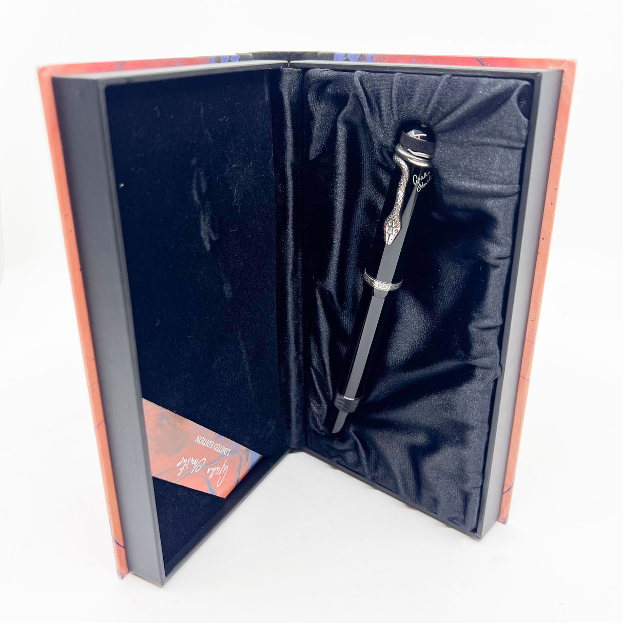 Montblanc Agatha Christie Sterling Silver Limited Edition Fountain Pen - Fine 18kt Gold Nib