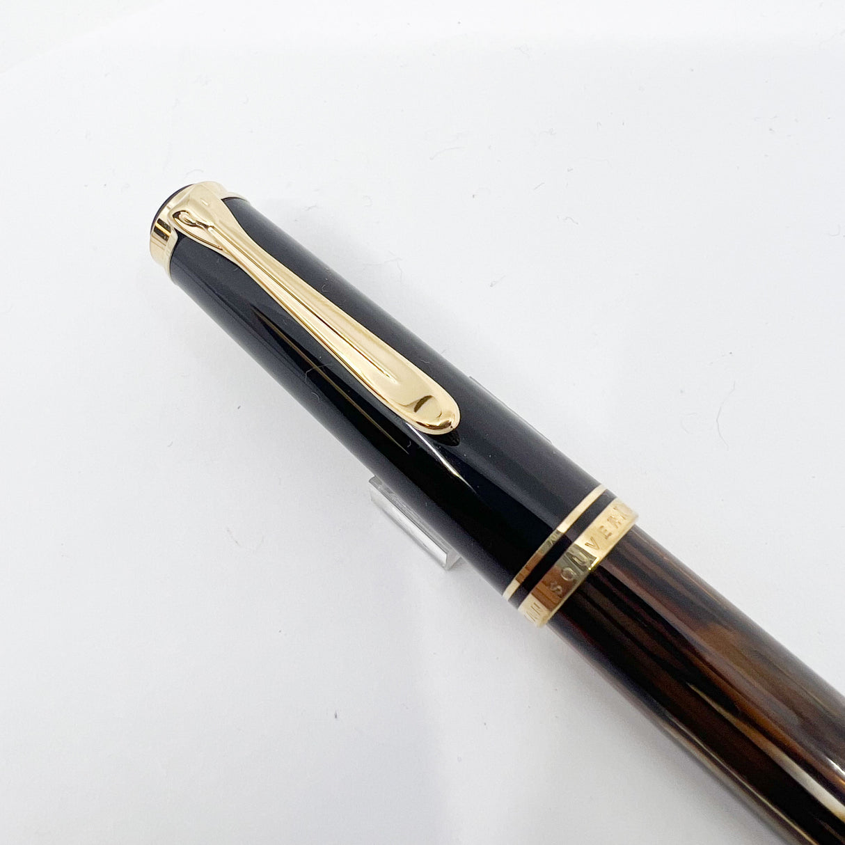 Pelikan M400 Tortoise Brown Fountain Pen - Medium Oblique 14kt Gold Nib