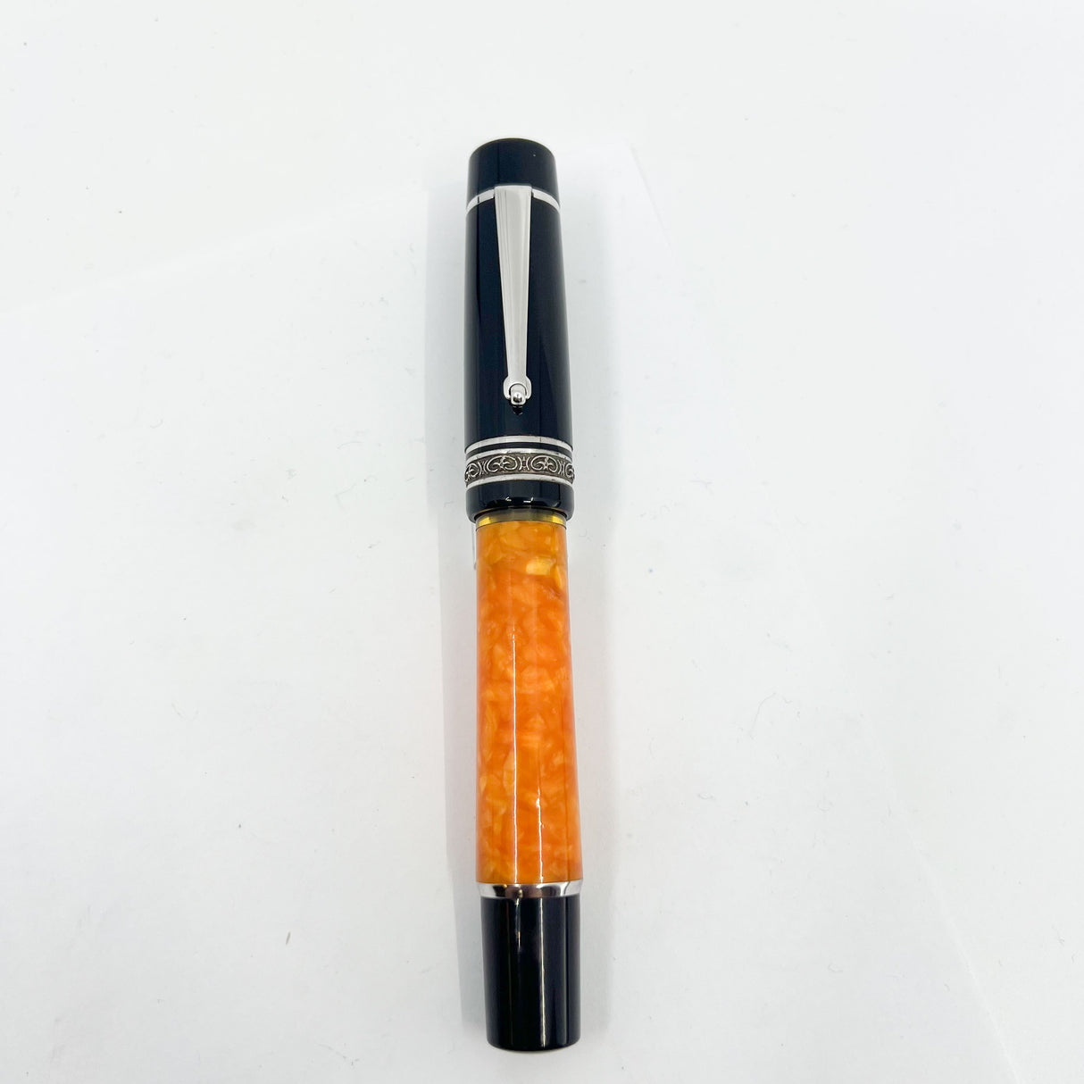 Delta DolceVita Mid-Size, Piston Fill .925 Sterling Silver Trim Fountain Pen - Broad 14kt Gold Nib