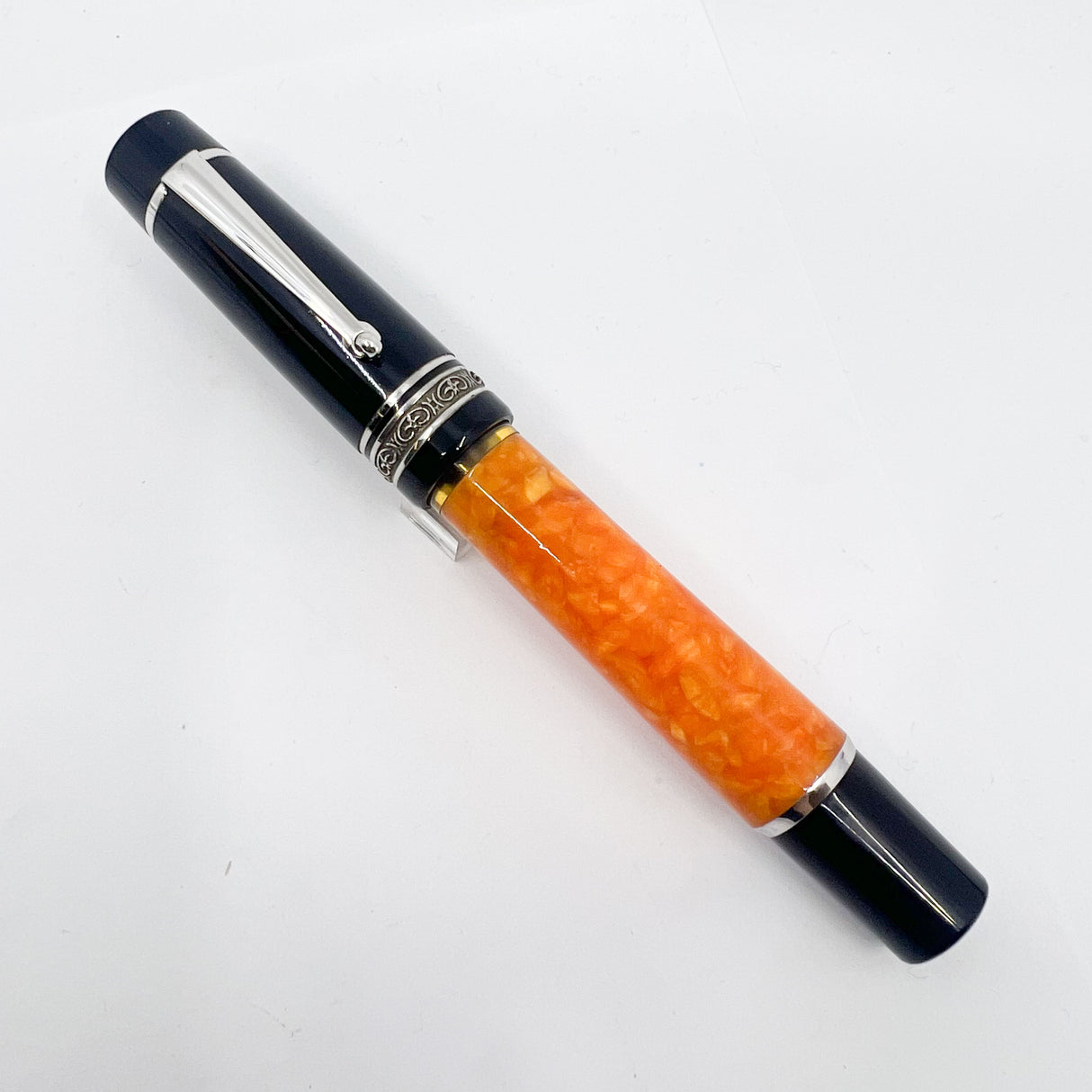 Delta DolceVita Mid-Size, Piston Fill .925 Sterling Silver Trim Fountain Pen - Broad 14kt Gold Nib