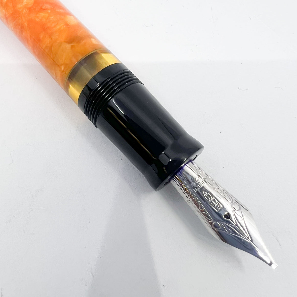 Delta DolceVita Mid-Size, Piston Fill .925 Sterling Silver Trim Fountain Pen - Broad 14kt Gold Nib